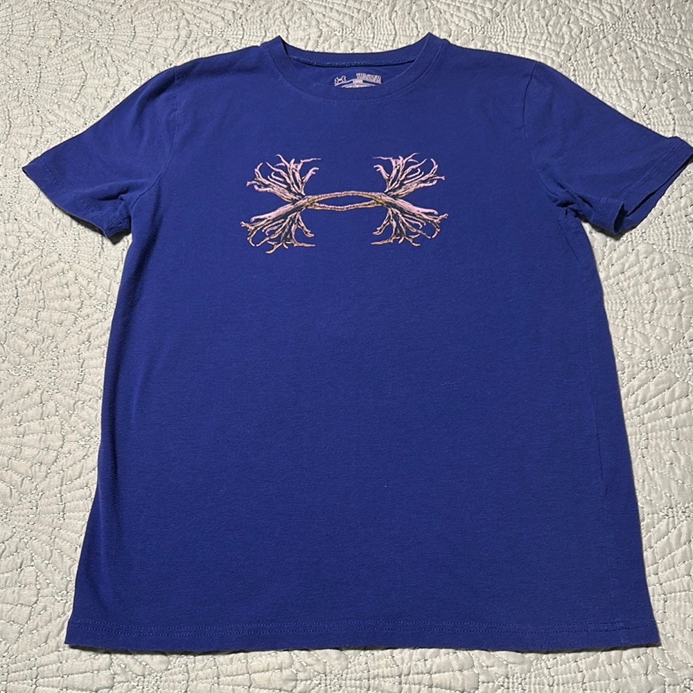 Under Armour Blue Boys Antler Logo T-Shirt, EUC, Size Medium